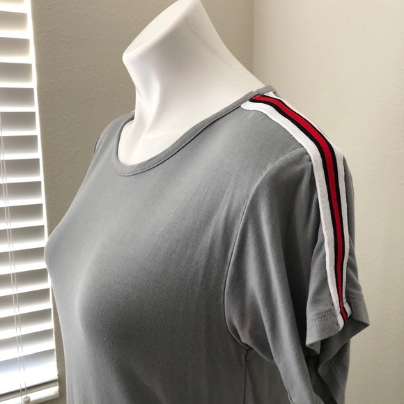 Don’t Ask Why (AEO) Gray Tee One Size - Picture 5 of 11